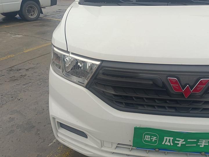 Wuling Hongguang V 2022 1.5L LAR photo 7