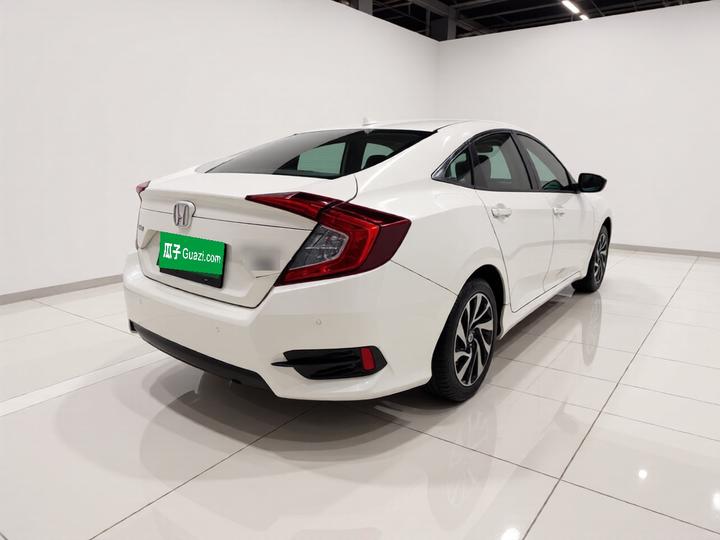 Civic 2016 220TURBO MT Luxury photo 6