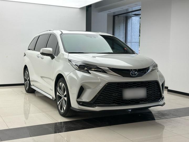Granvia 2023 2.5L Hybrid Flagship VIP photo 3