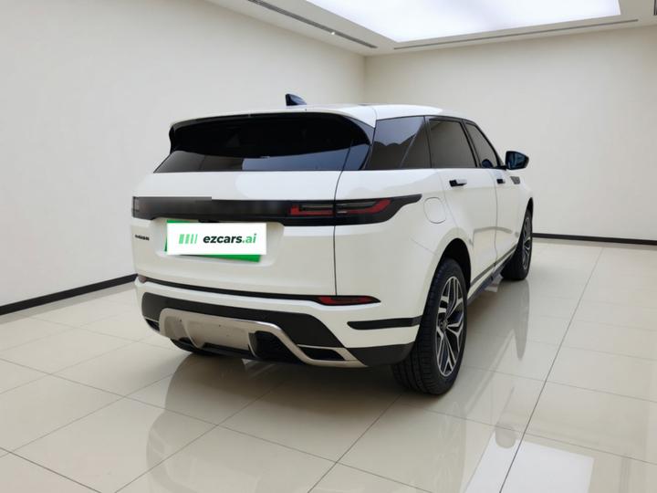 2024 Range Rover Evoque L SE photo 6