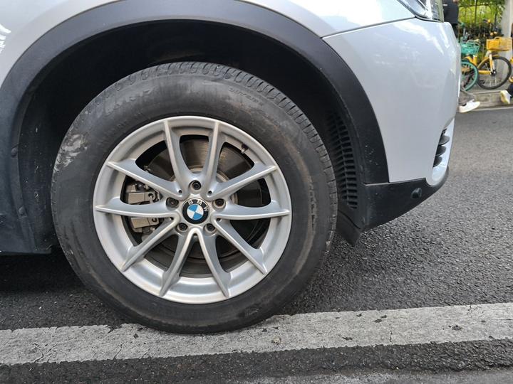 X3 Imported 2016 sDrive20i photo 8