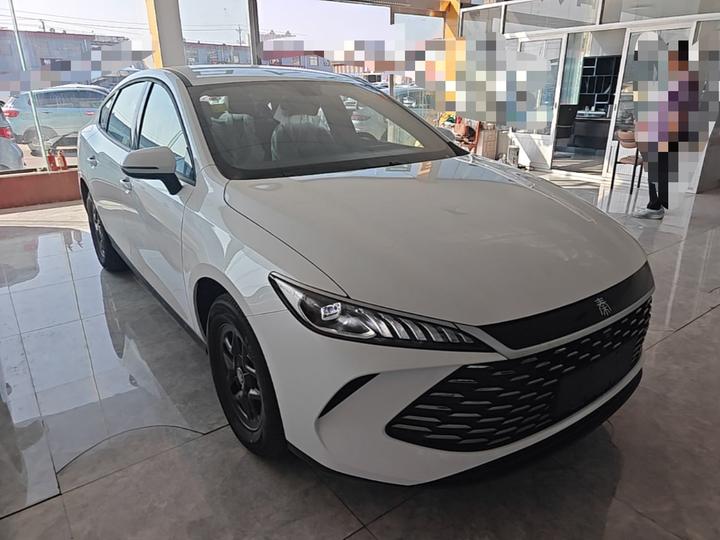 Qin PLUS 2026 DM-i 128KM Progressive photo 3