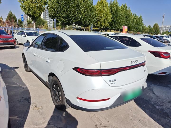 Qin PLUS 2025 DM-i ADAS 55KM Leading photo 4