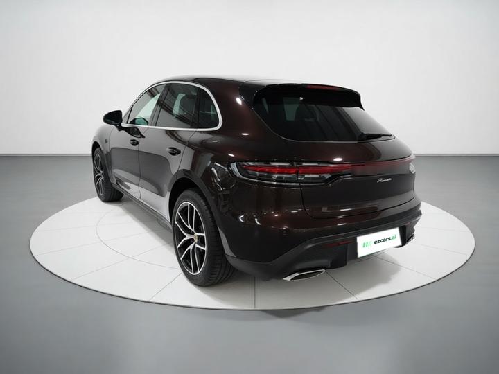 2022 Macan T 2.0T photo 4