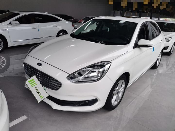 Escort 2019 1.5L AT