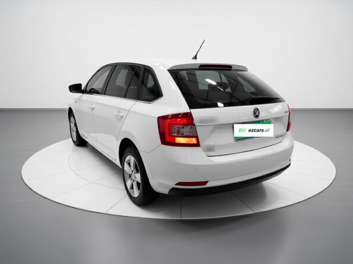Rapid Spaceback 2018 1.6L AT Comfort photo 4