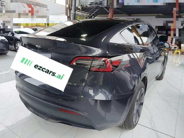 Model Y 2024 RWD photo 6