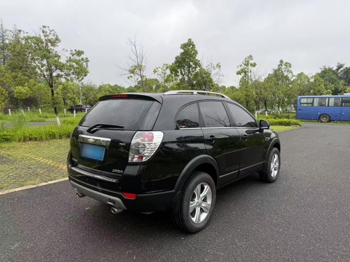 2012 2.4L AWD Flagship 7-Seater photo 3
