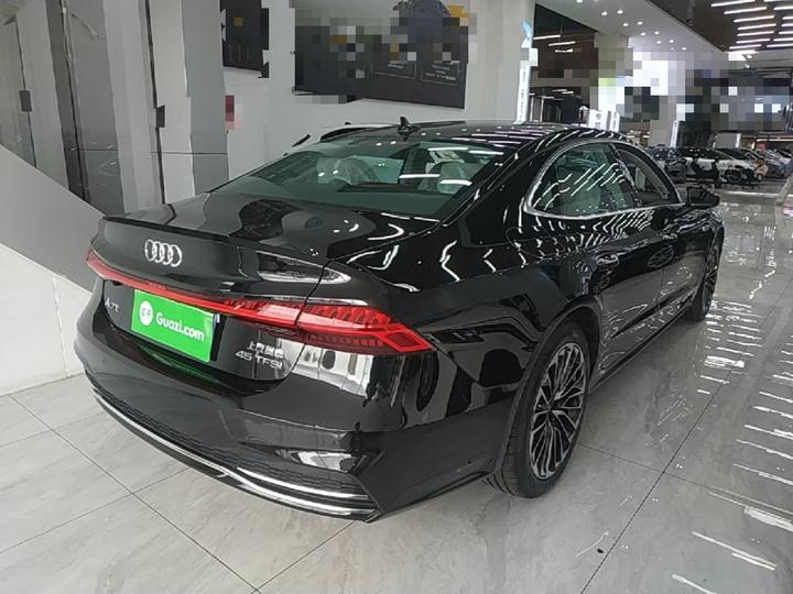A7L 2025 45 TFSI Luxury photo 4