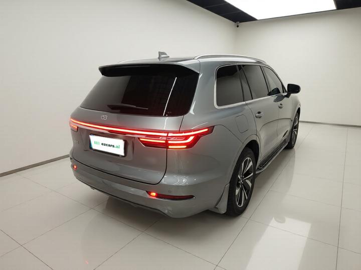 Li Auto ONE 2021 EREV 6-Seater photo 6