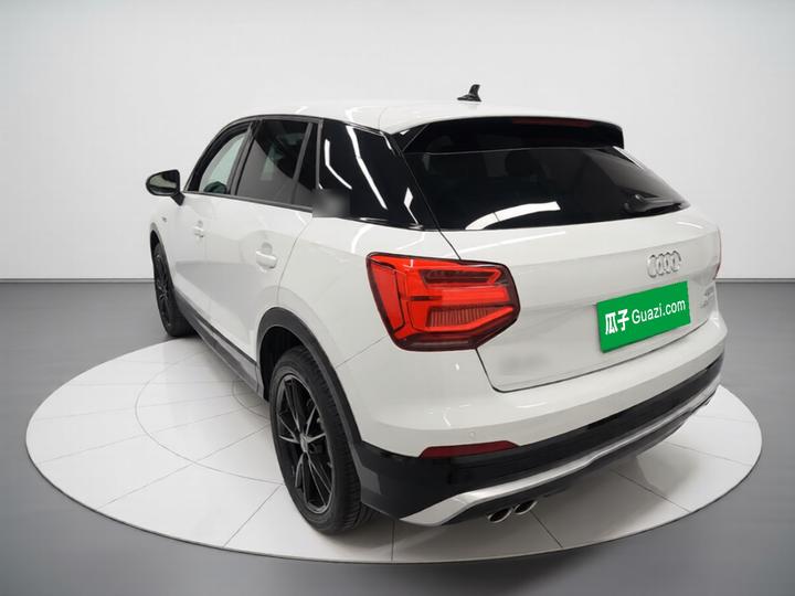 Q2L 2020 35 TFSI Progressive Dynamic photo 4