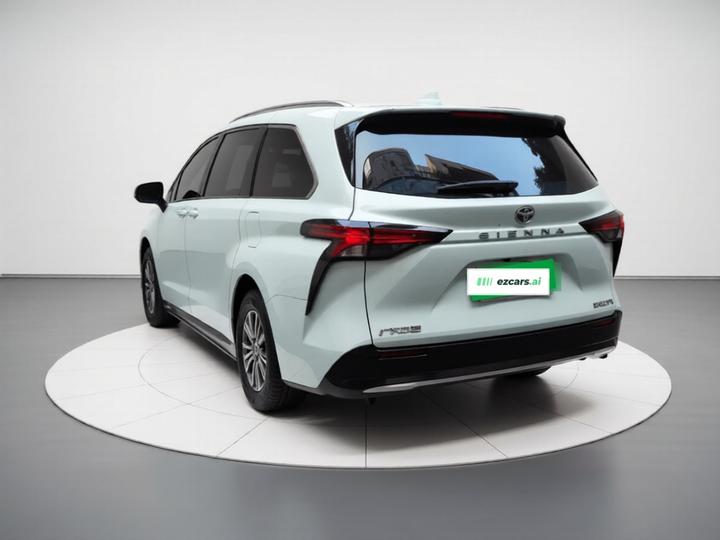 Sienna 2021 2.5L Hybrid Luxury photo 4