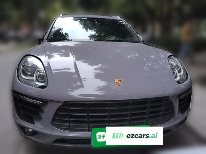 2017 Macan 2.0T photo 2