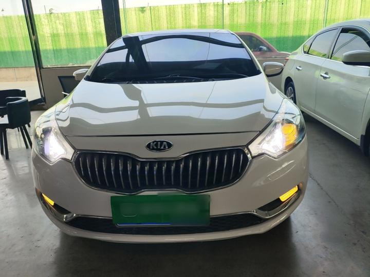 K3 2015 1.6L AT DLX photo 2