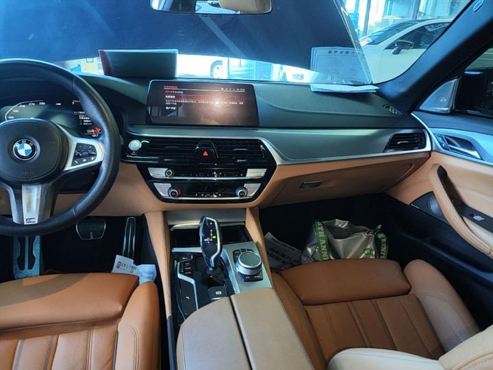 5 Series Imported 2020 525i M Sport Package photo 8