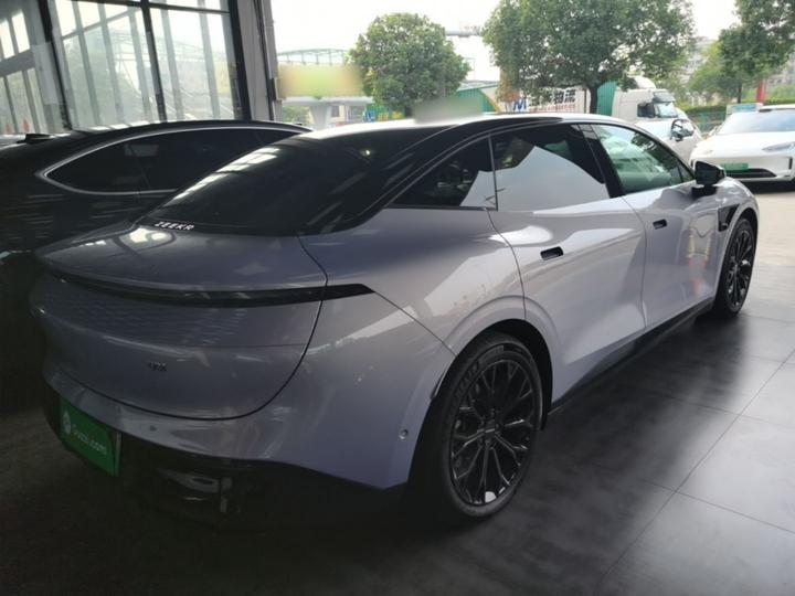 007 2025 AWD ADAS 75kWh photo 4