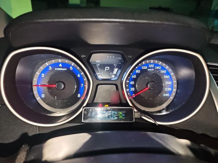 Elantra 2016 1.6L AT Smart photo 4