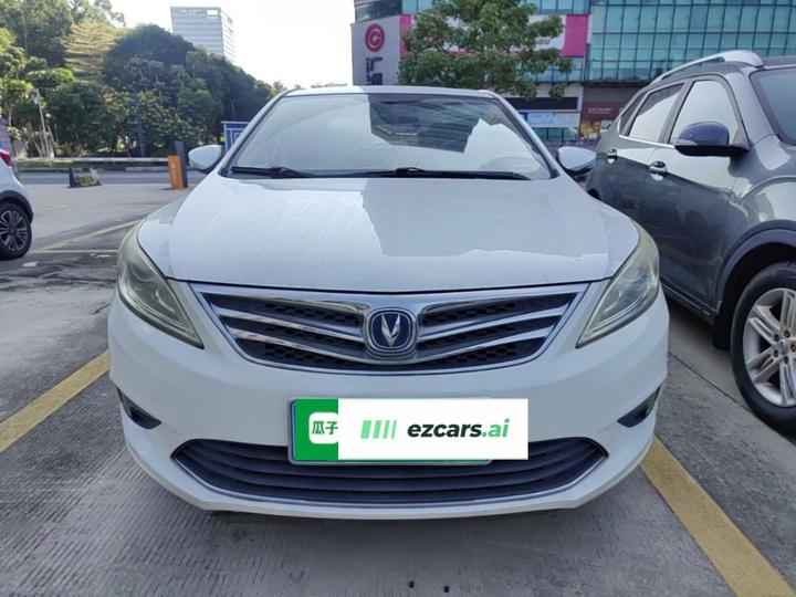 Eado 2015 1.6L AT Luxury photo 2