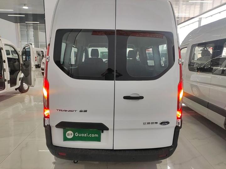 Transit 2017 2.0T Diesel Short Wheelbase China V photo 3