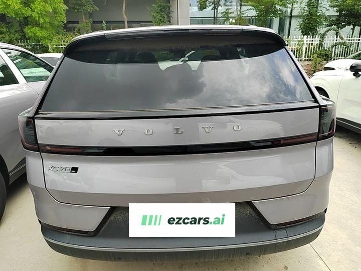 XC70 Hybrid 2026 AWD Extended Range Core photo 3
