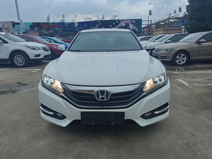 Spirior 2015 2.0L Premium photo 2
