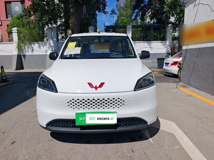 Wuling Hongguang EV 2025 EREV Hybrid 50KM photo 2