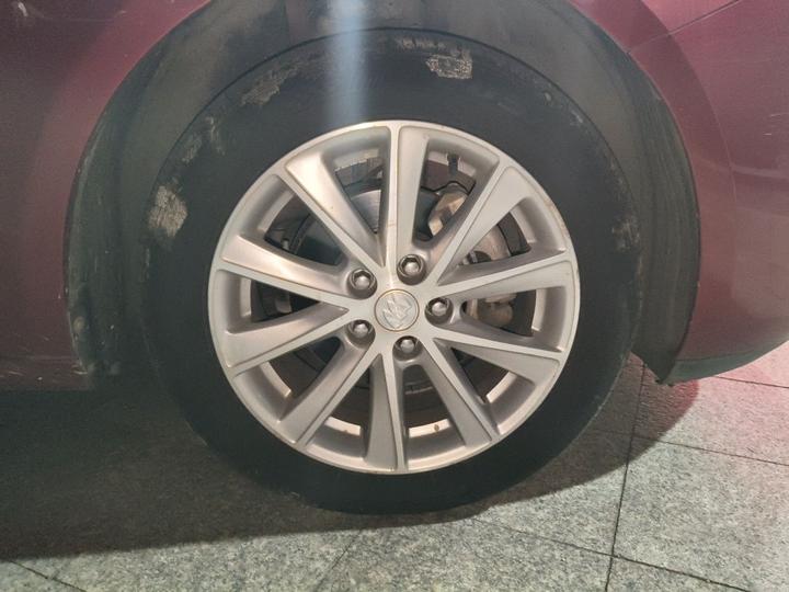 Verano 2015 Sedan 20T DCT Leading photo 8
