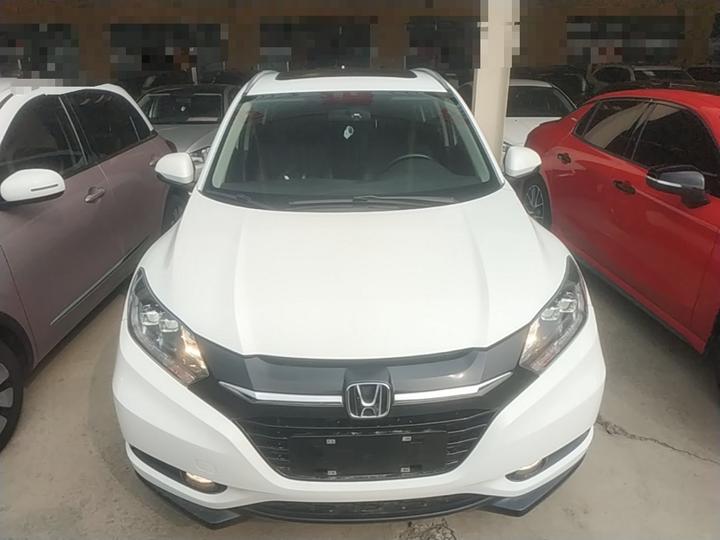 Vezel 2017 1.8L CVT RWD Luxury photo 2