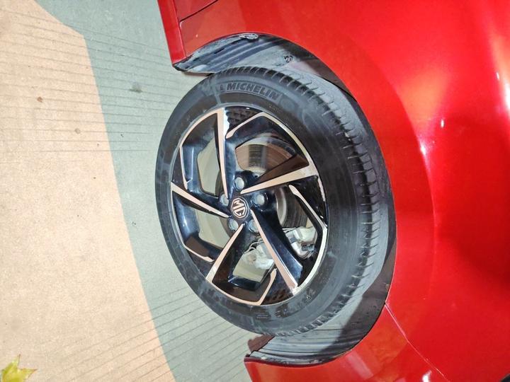 MG5 2021 300TGI DCT photo 8