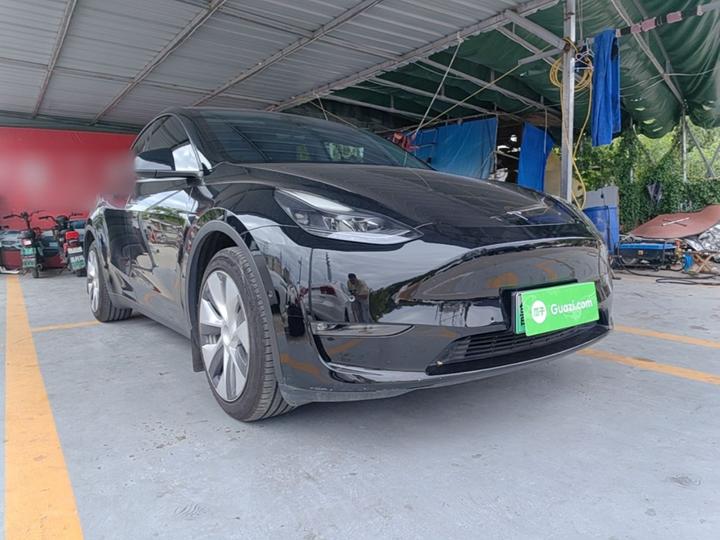 Model Y 2021 Standard Range RWD photo 3