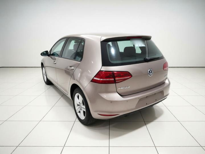 Golf 2016 1.6L AT Fashion photo 4
