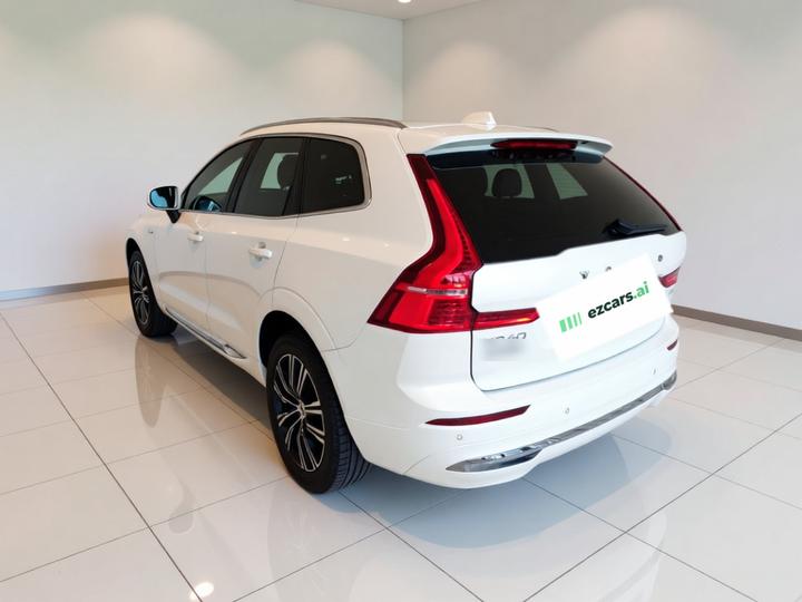 XC60 2022 B5 AWD Luxury photo 4