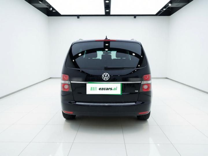 2011 1.4T DSG 7-Seater photo 5