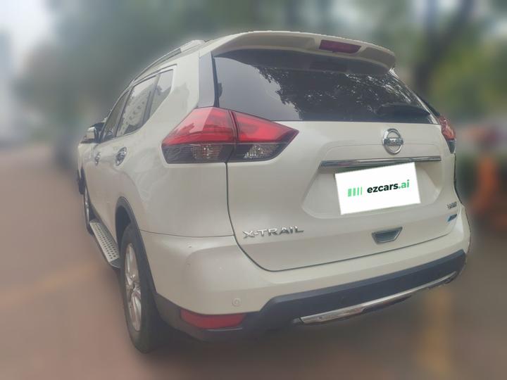 X-Trail 2017 2.0L CVT Comfort 2WD photo 4