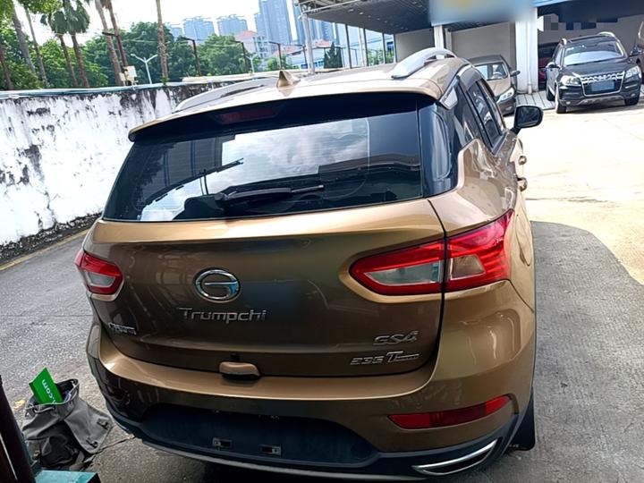 GAC Trumpchi GS4 2016 235T G-DCT Elite photo 3
