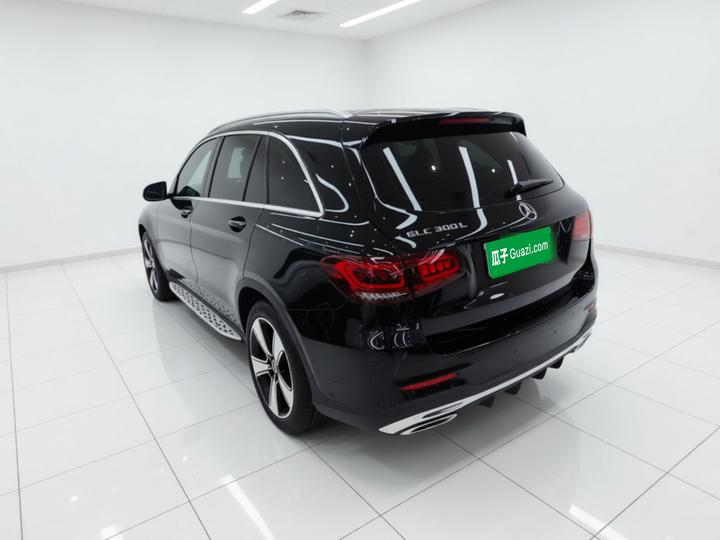 GLC 2022 Facelift GLC 300 L 4MATIC Dynamic Edition photo 4