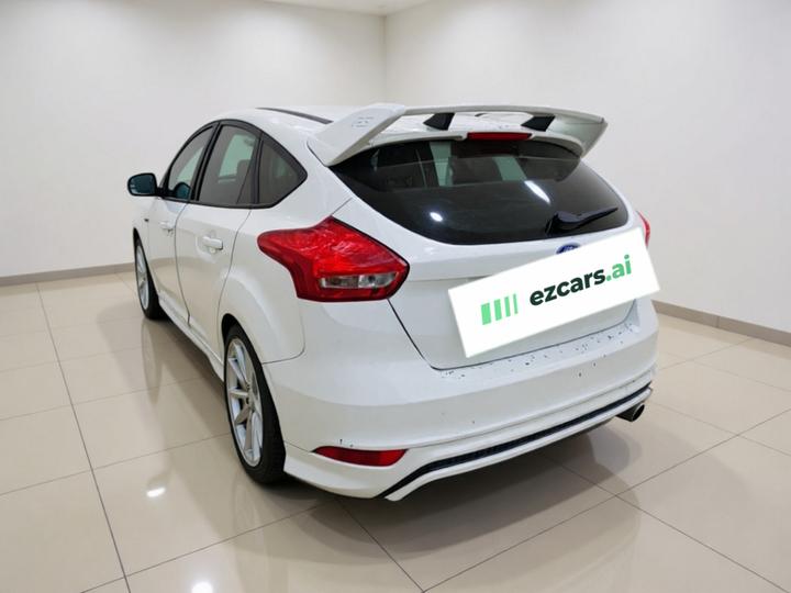 Focus 2017 Hatchback 1.6L MT Comfort photo 4