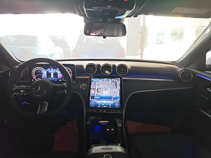 C-Class 2024 Facelift C 200 L Sport photo 5