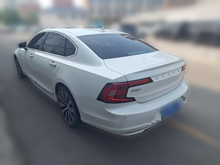 S90 2022 B5 Luxury photo 4