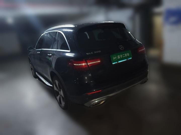 GLC 2016 GLC 300 4MATIC Luxury photo 4