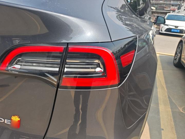 Model Y 2022 Facelift RWD photo 7