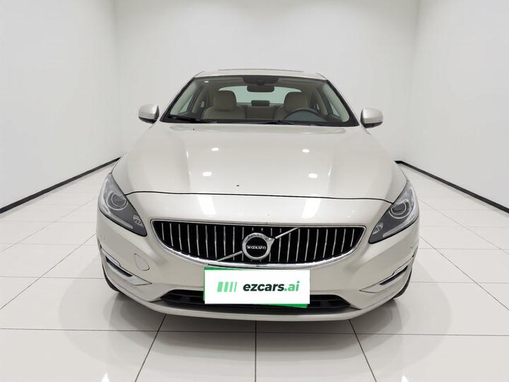 S60 2019 S60L Facelift T5 Advanced photo 2
