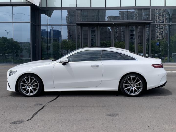 E-Class Imported 2023 Facelift E 260 Coupe photo 4