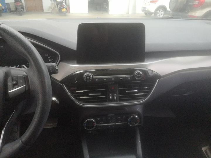 Focus 2019 Hatchback EcoBoost 180 AT photo 8