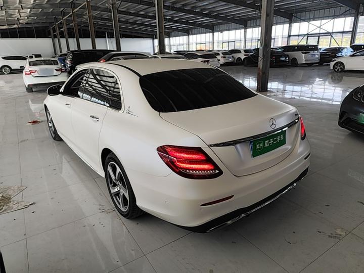 E-Class 2017 E 200 L Sport 4MATIC photo 4