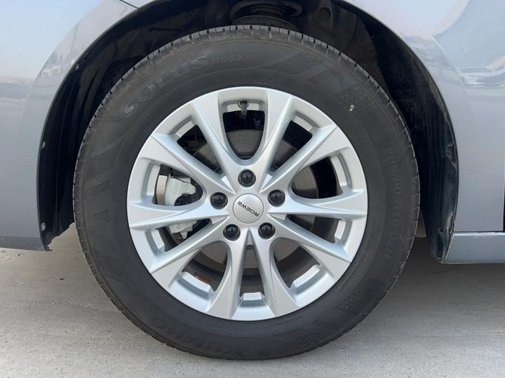 i5 2026 1.5L MT Comfort photo 3