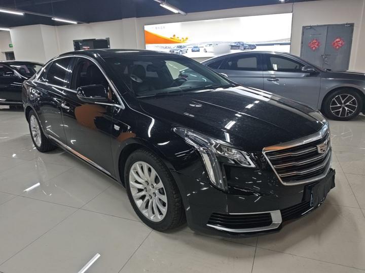 XTS 2018 28T Tech photo 3
