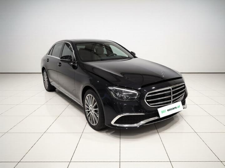 E-Class 2022 E 260 L photo 3