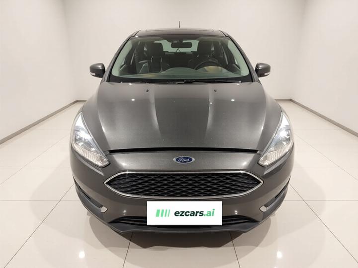 Focus 2017 Hatchback EcoBoost 180 AT Elite photo 2