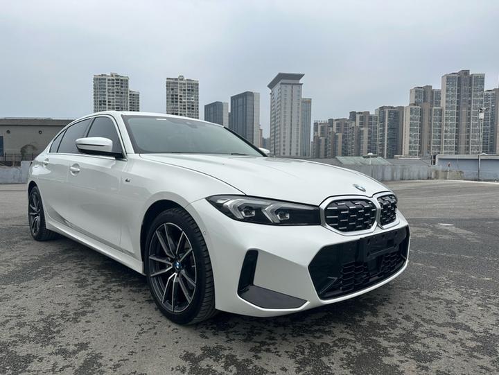 3 Series 2025 325Li M Sport Package photo 3